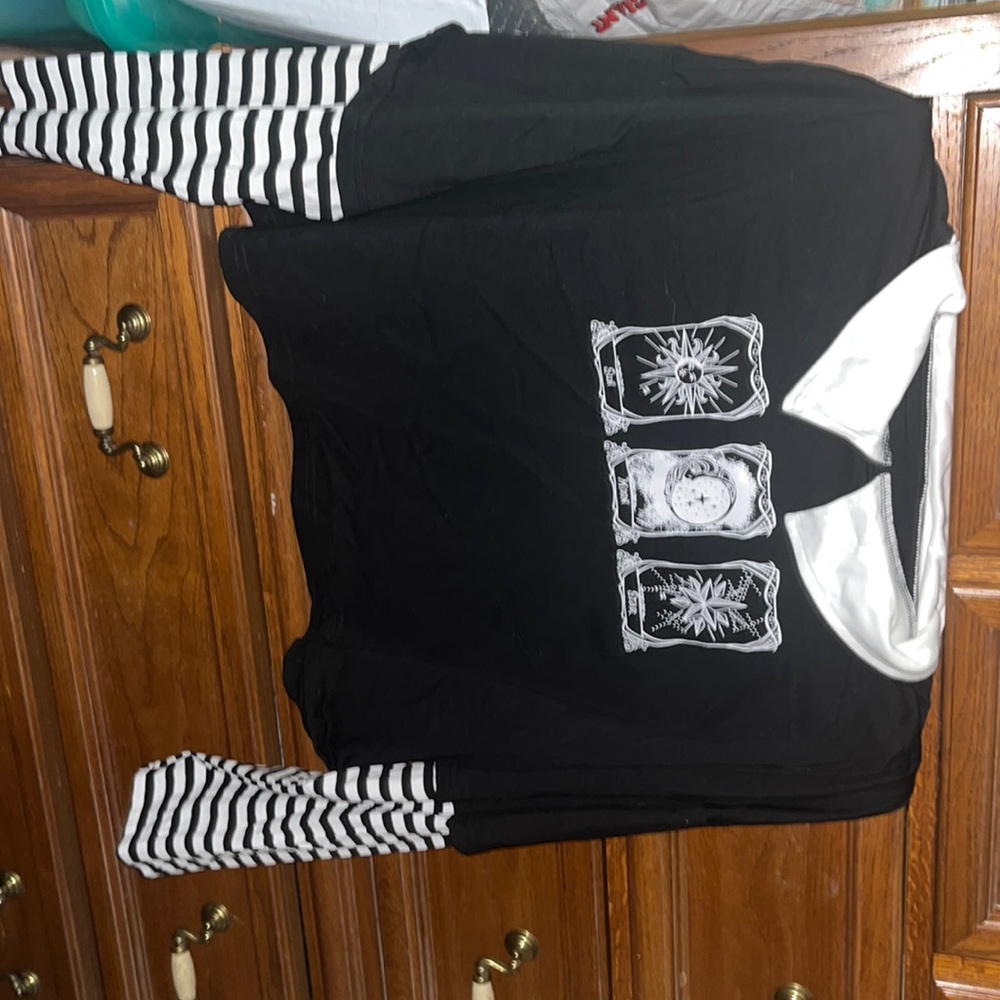 Black and white crop top